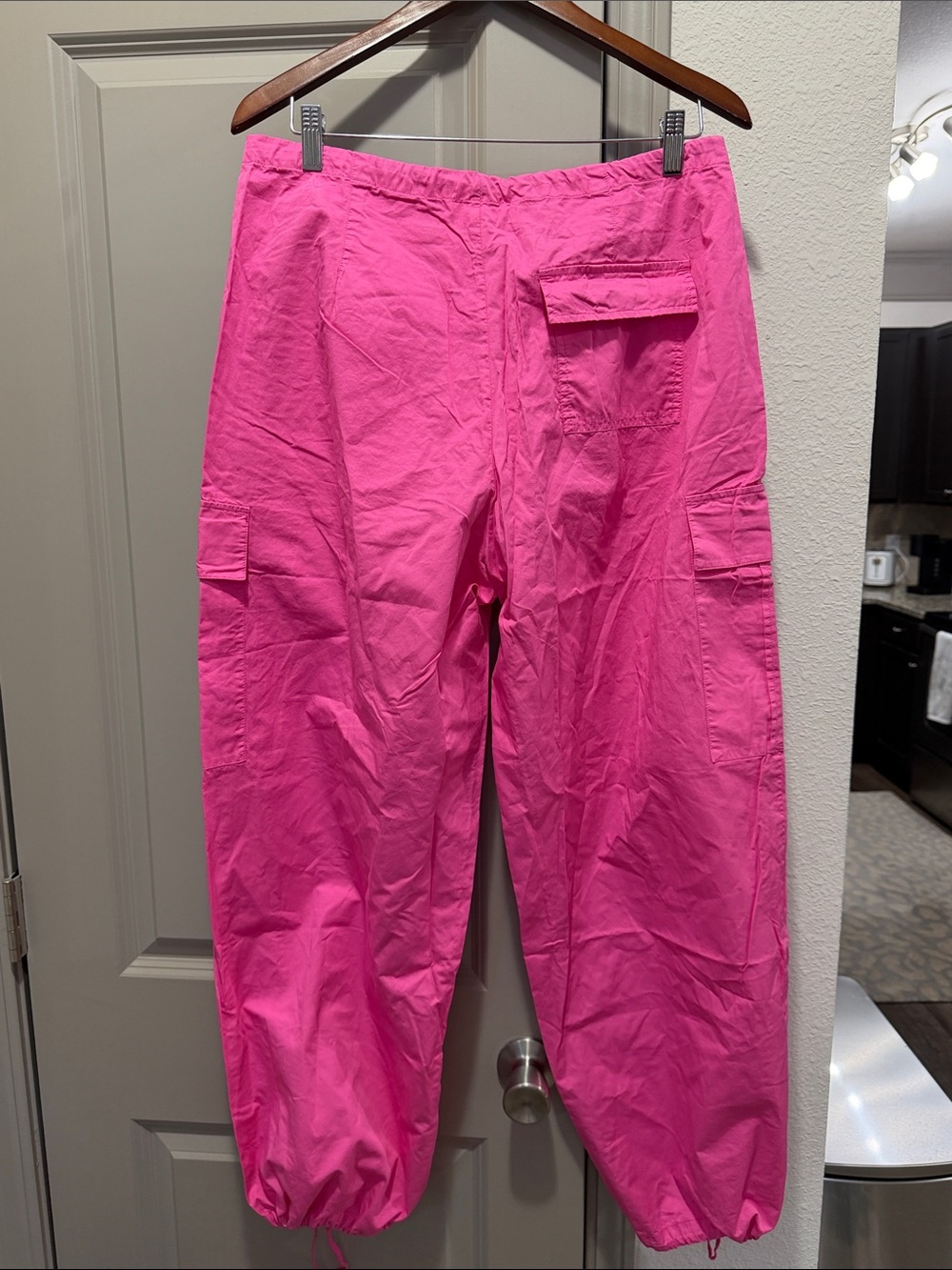 Good American Malibu pink oversized parachute utility cargo pants S M - Picture 5 of 11
